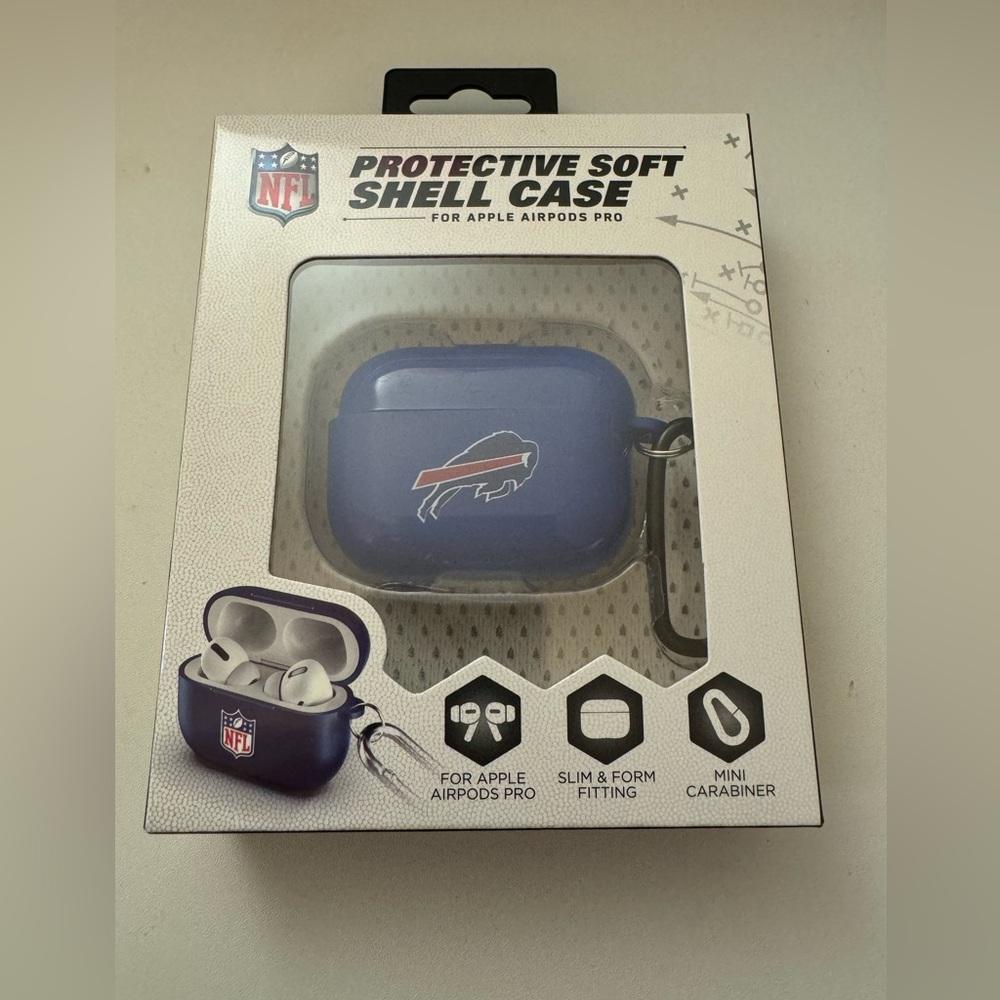 Buffalo Bills AirPods pro case, carabiner included